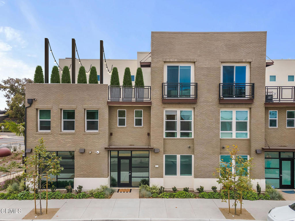 1290 E Thompson Boulevard 102