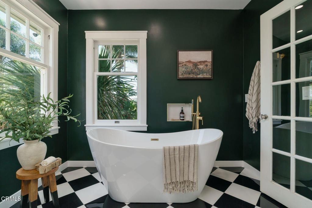 10047 Blackburn Road