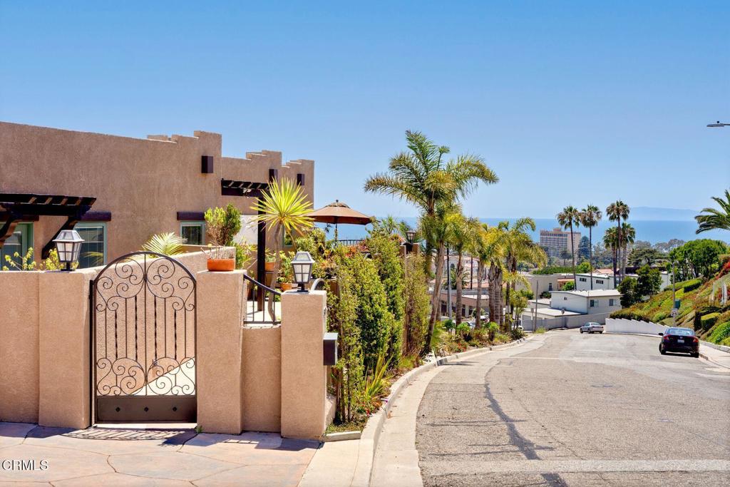 300 N Kalorama Street