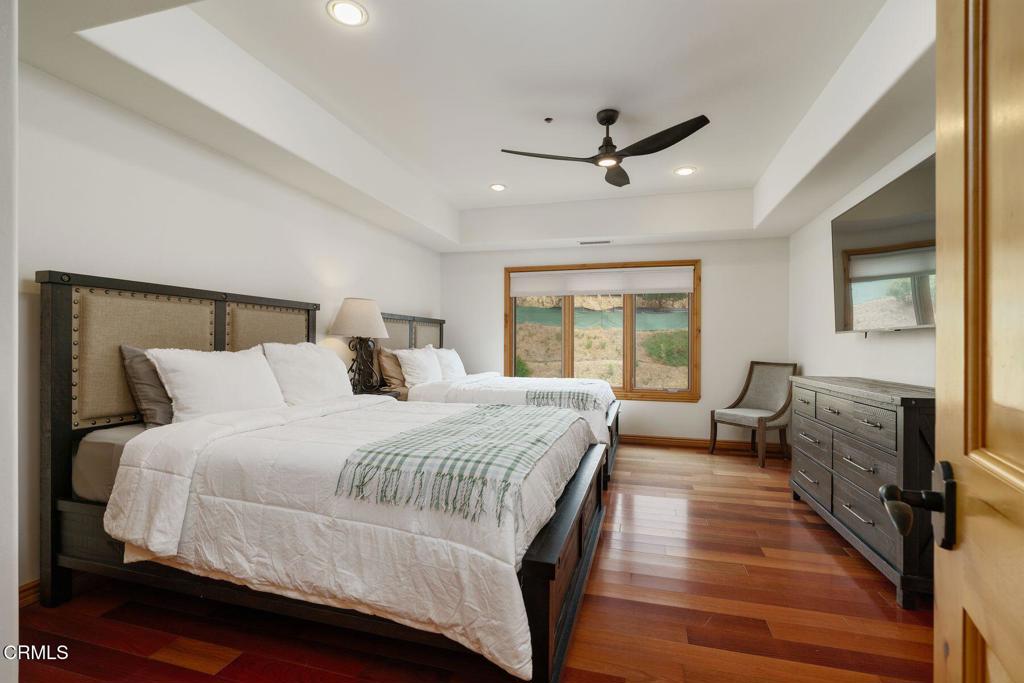 300 N Kalorama Street