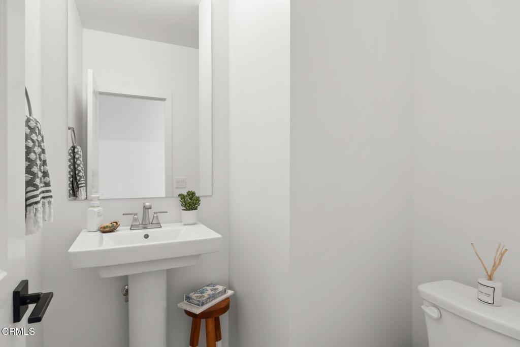 1578 E Thompson Boulevard