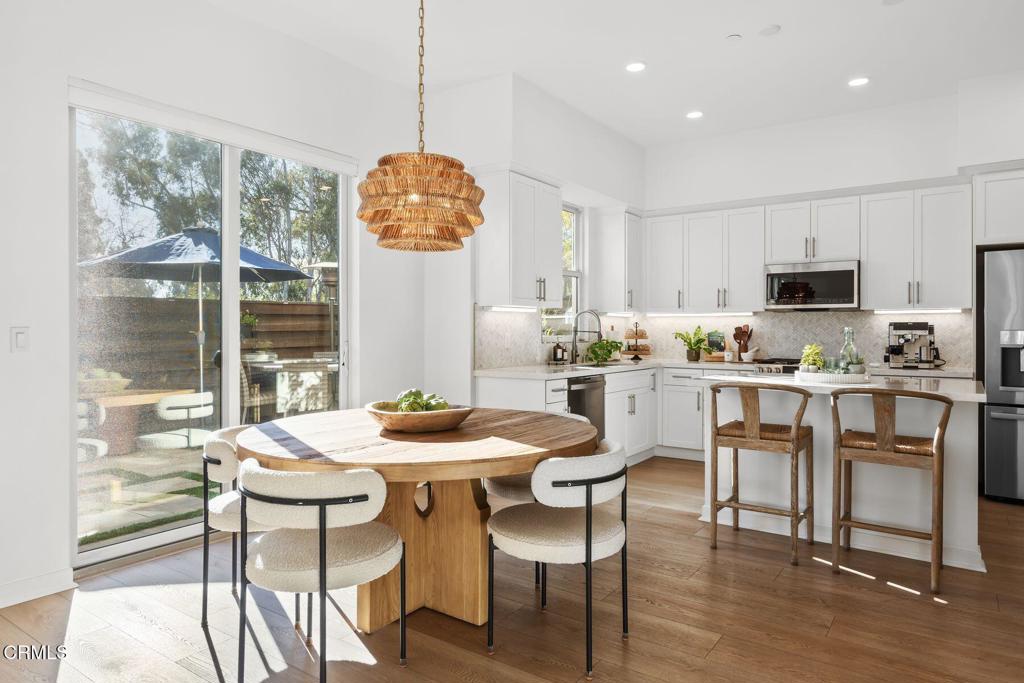 1578 E Thompson Boulevard