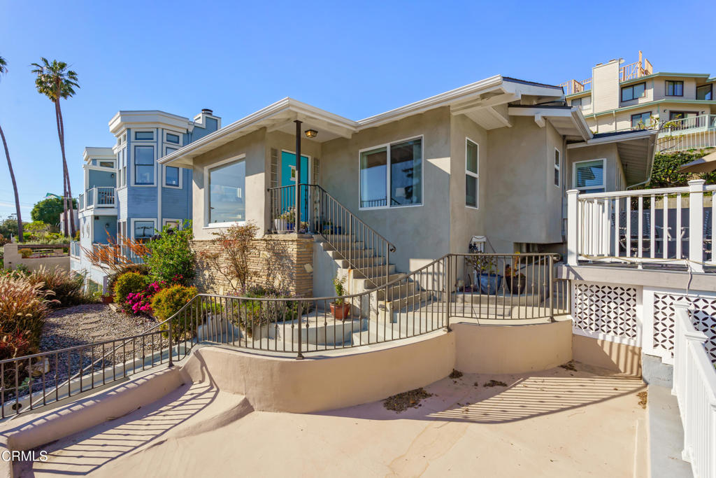 981 Poli Street