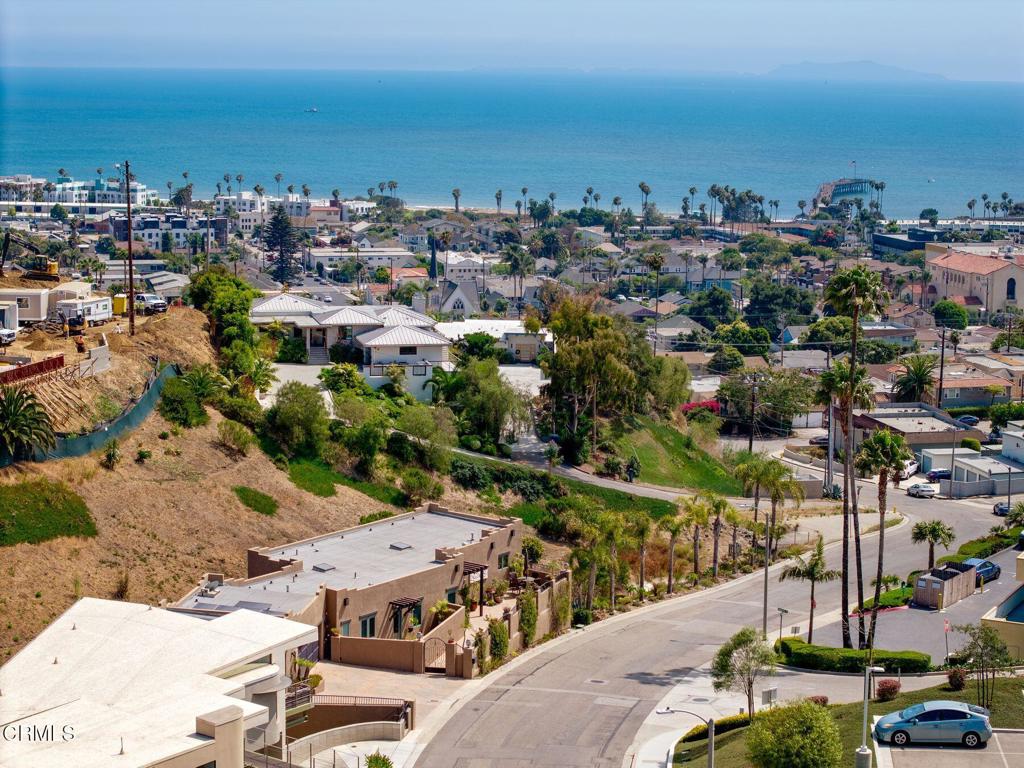 300 N Kalorama Street