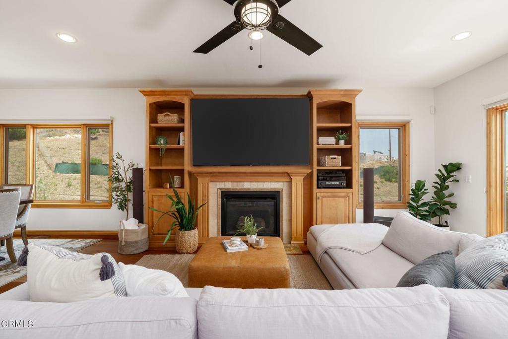 300 N Kalorama Street