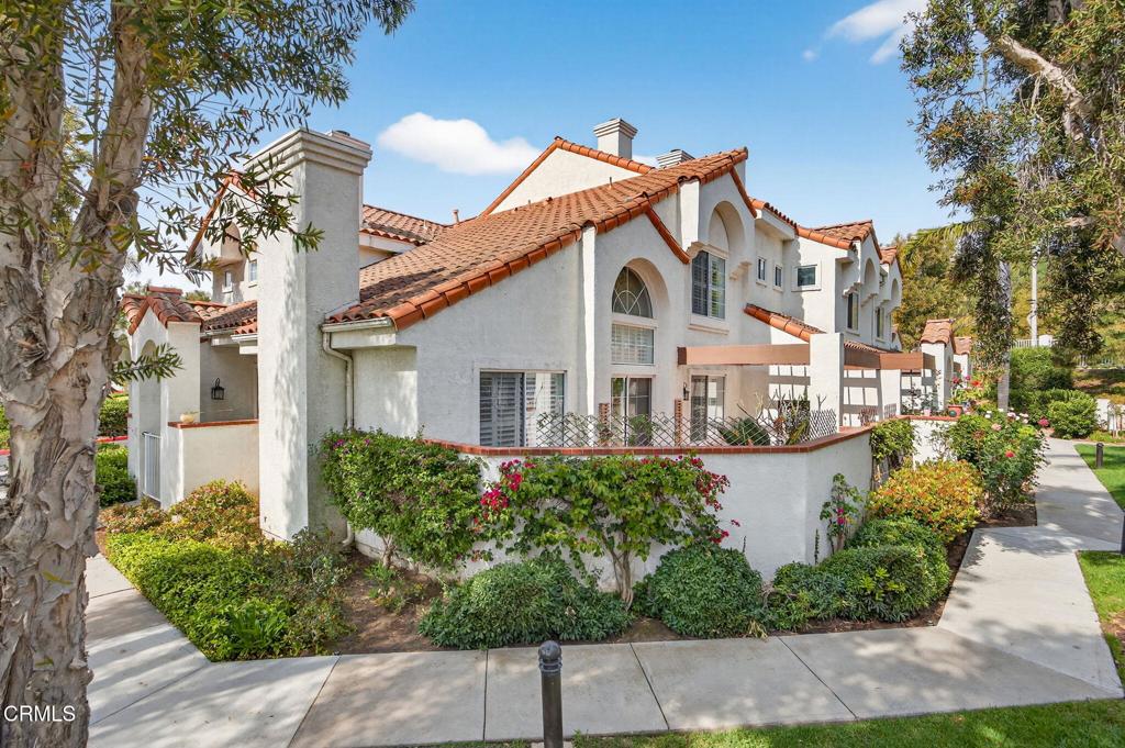 263 Camino Toluca
