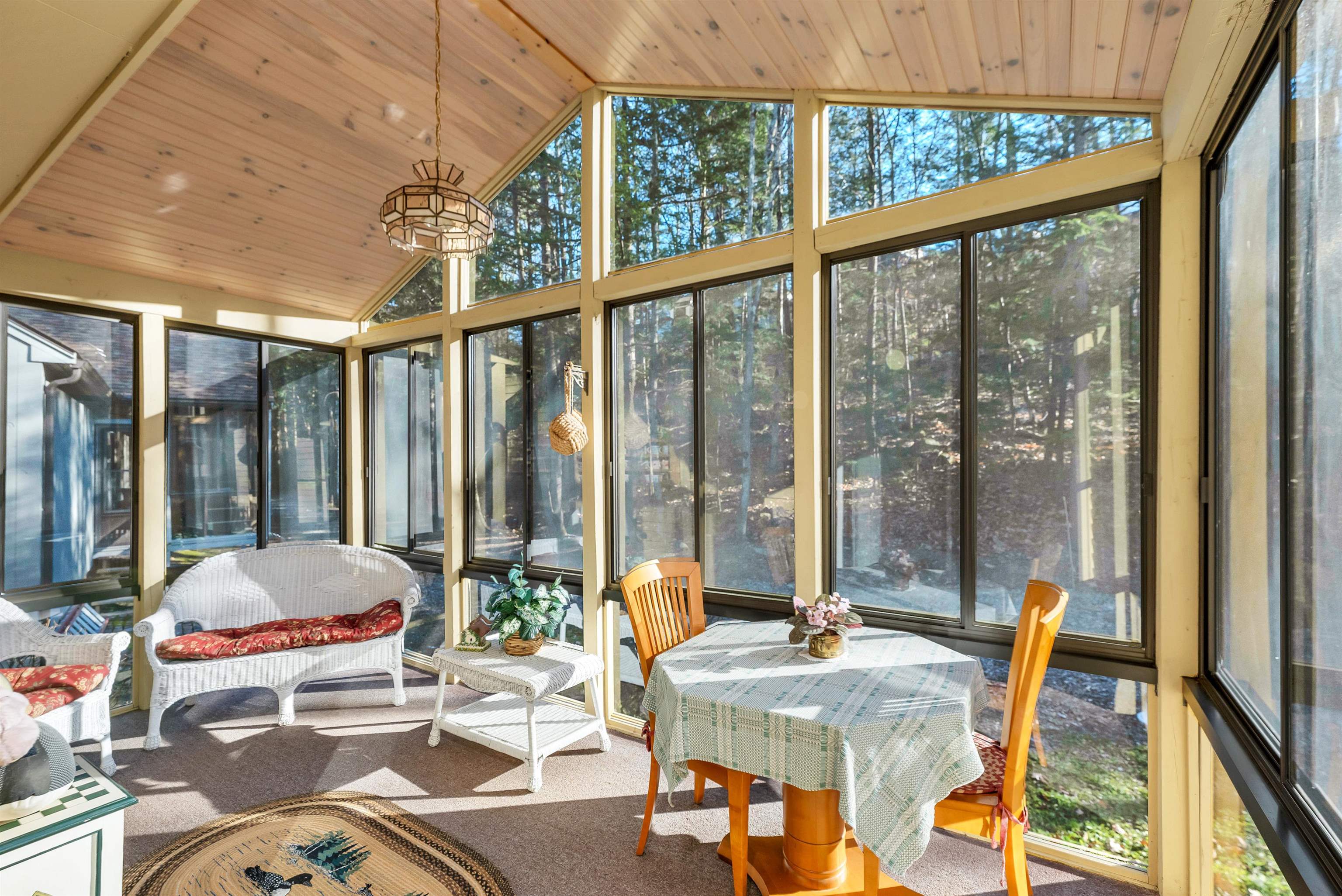 2393 Lake Shore Road Unit: 17