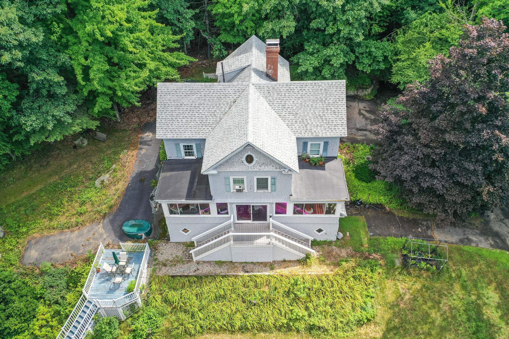22 Courtyard Circle