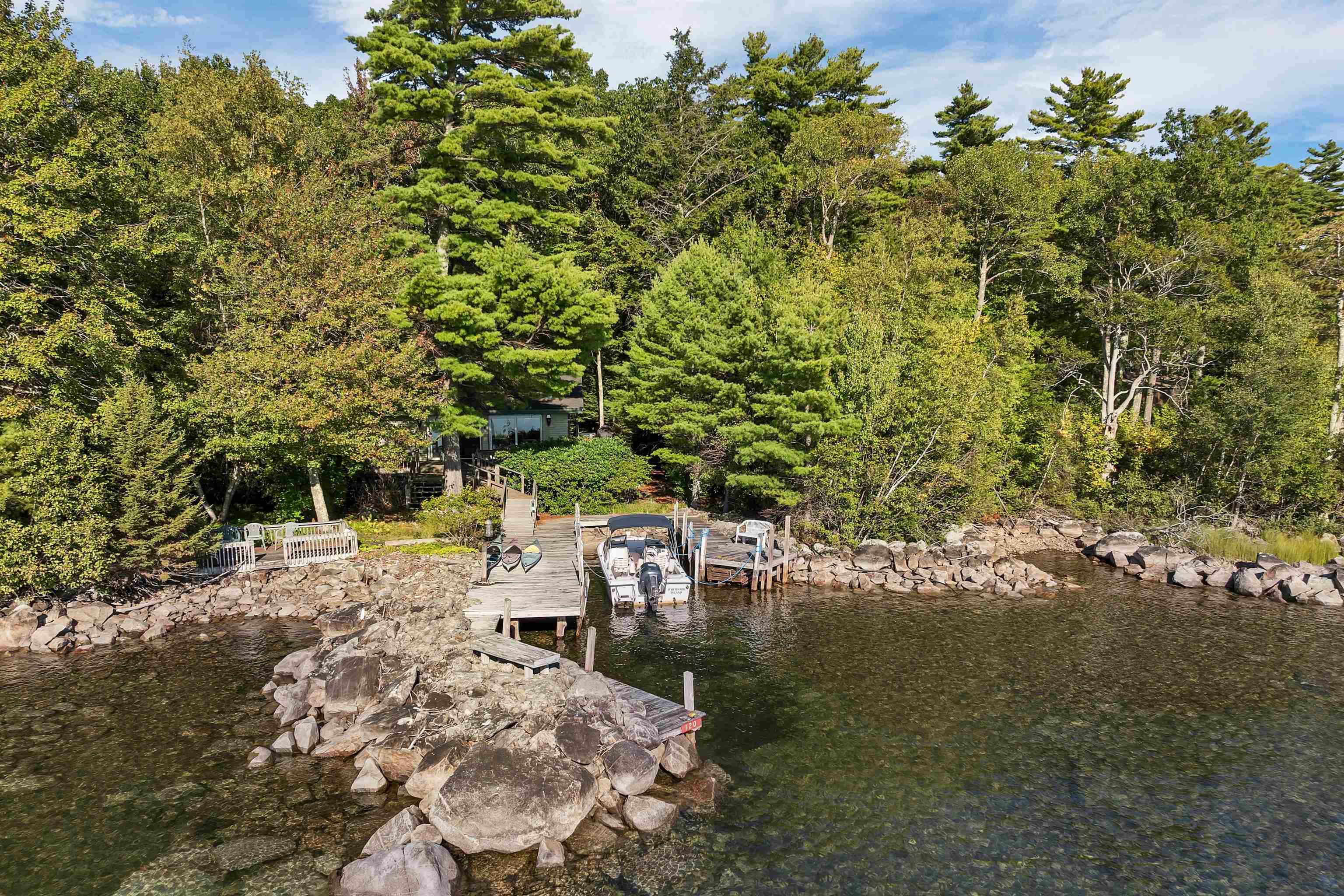 120 Big Barndoor Island