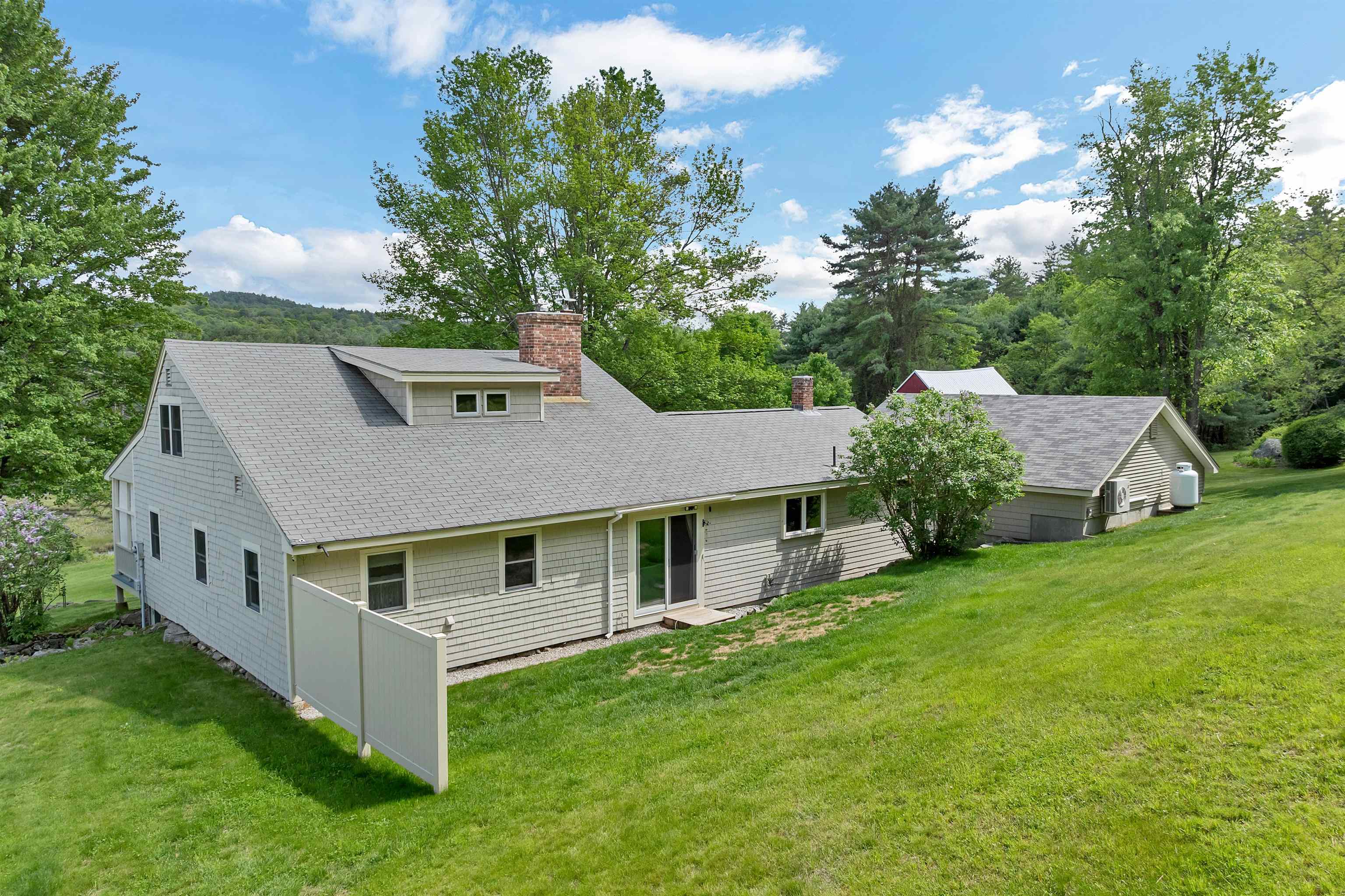 25 Elliot Road
