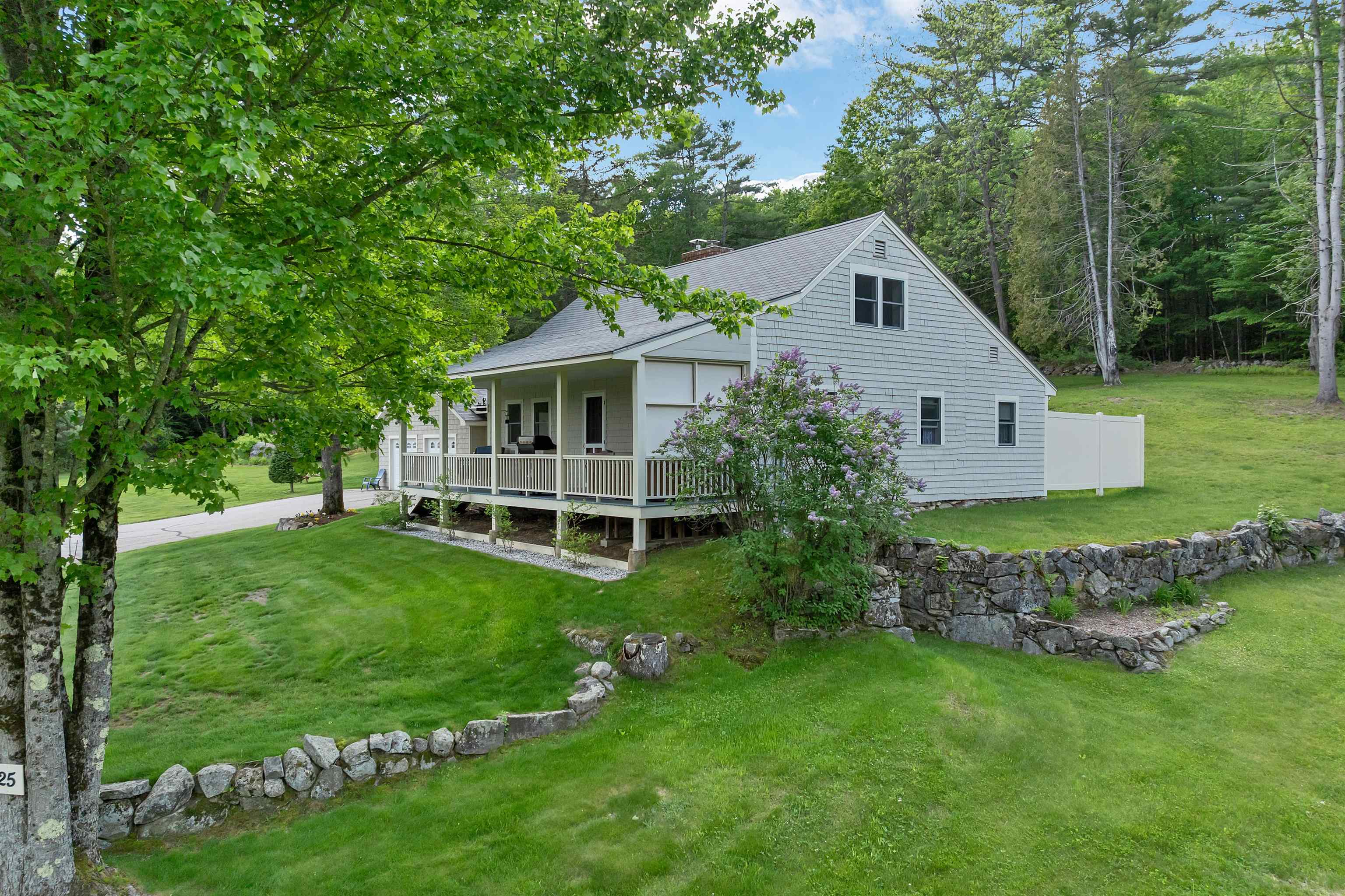 25 Elliot Road