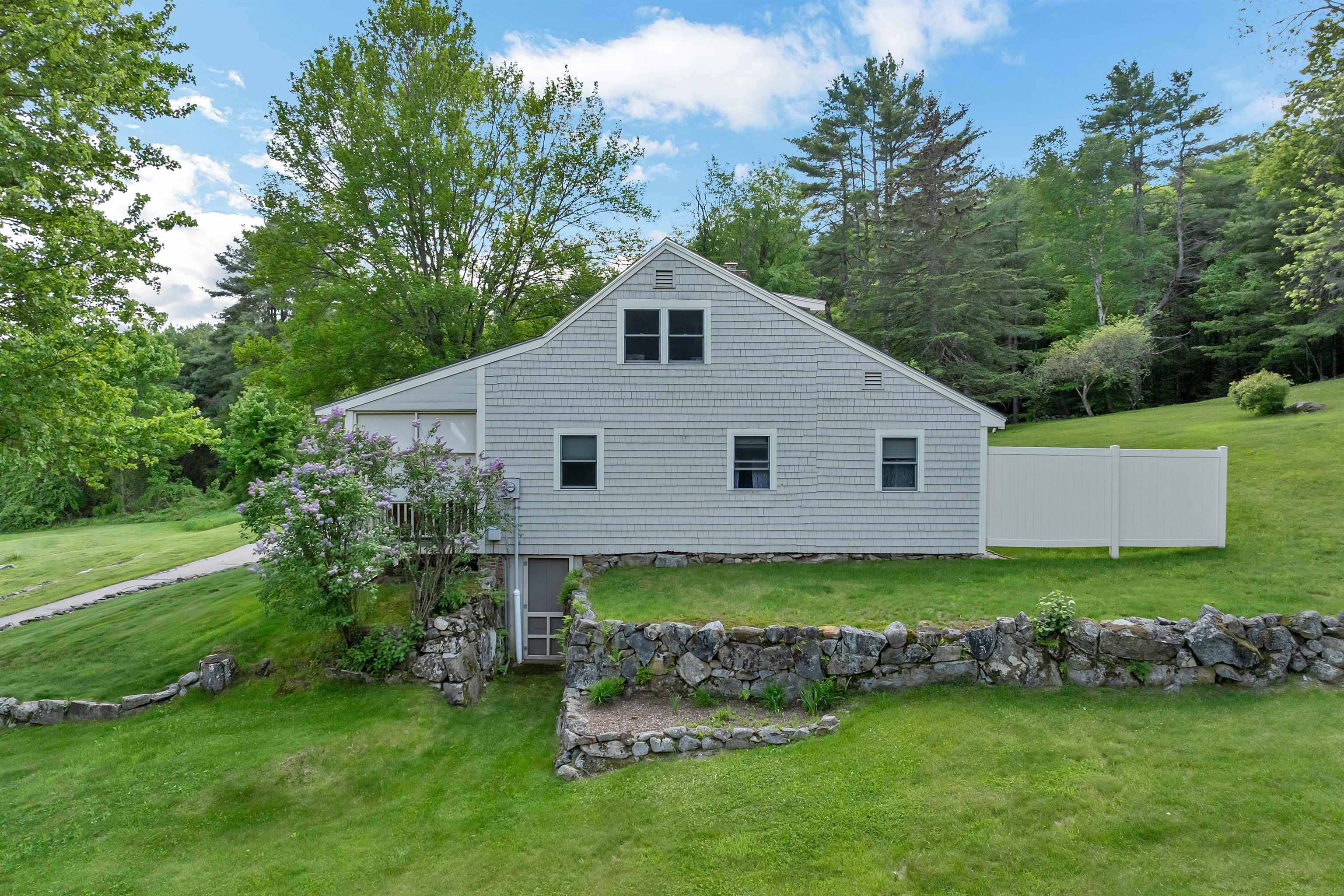 25 Elliot Road