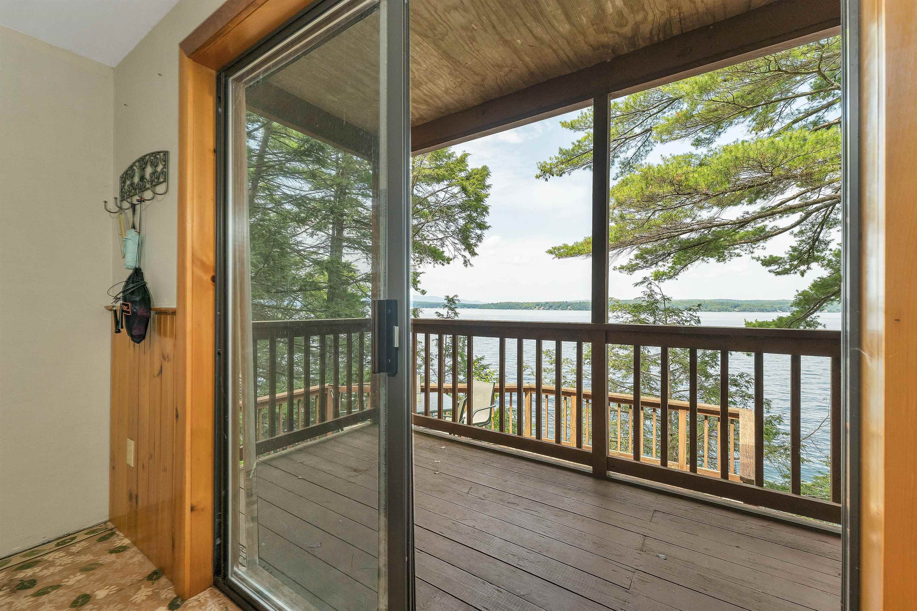 756 Rattlesnake Island