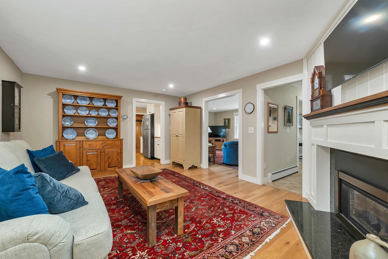 3 Oak Knoll Road