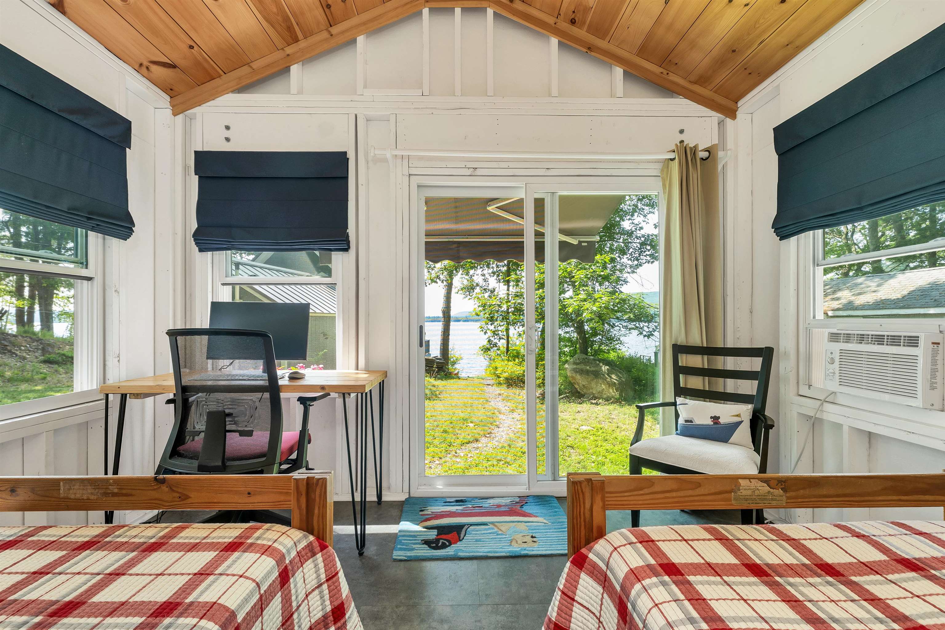 556 Rattlesnake Island