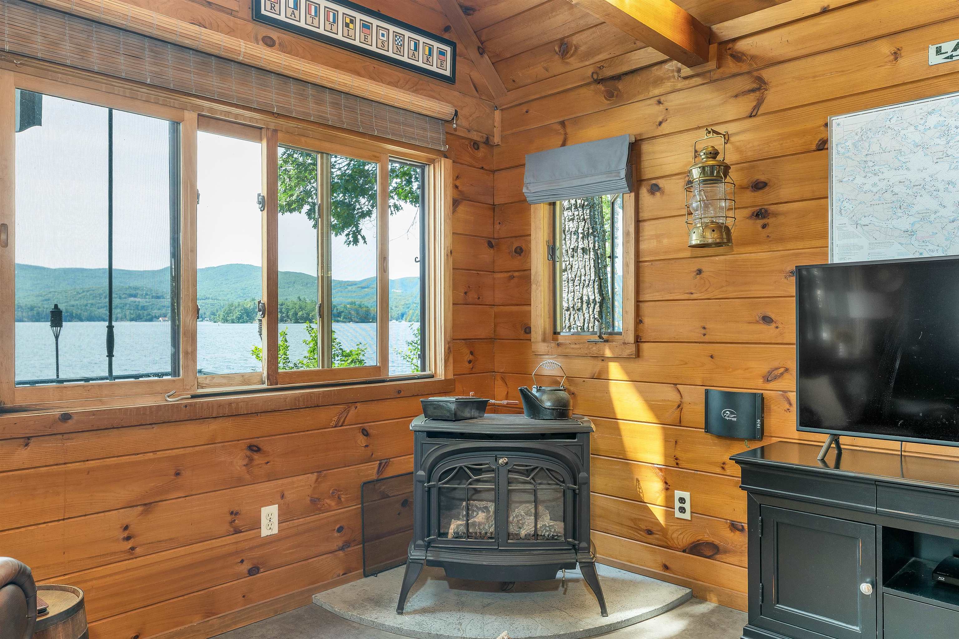 556 Rattlesnake Island