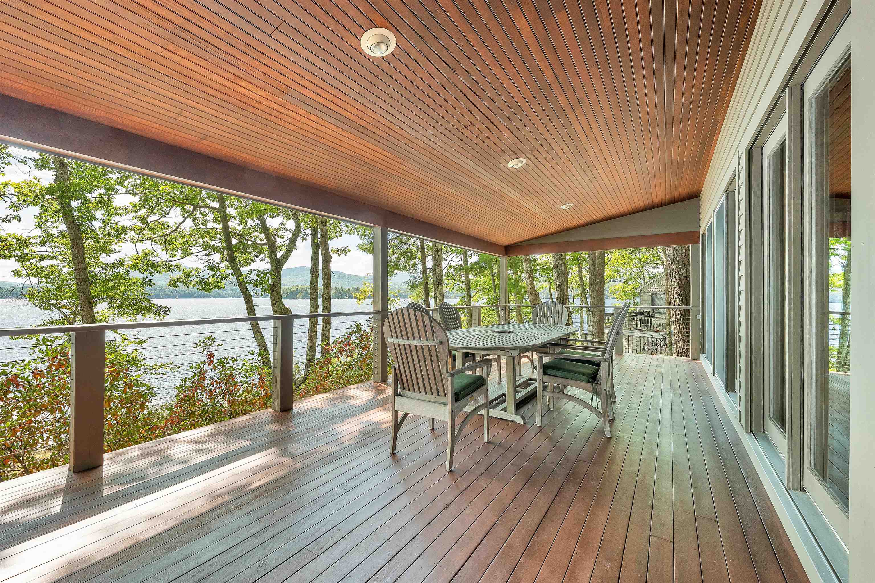548 Rattlesnake Island