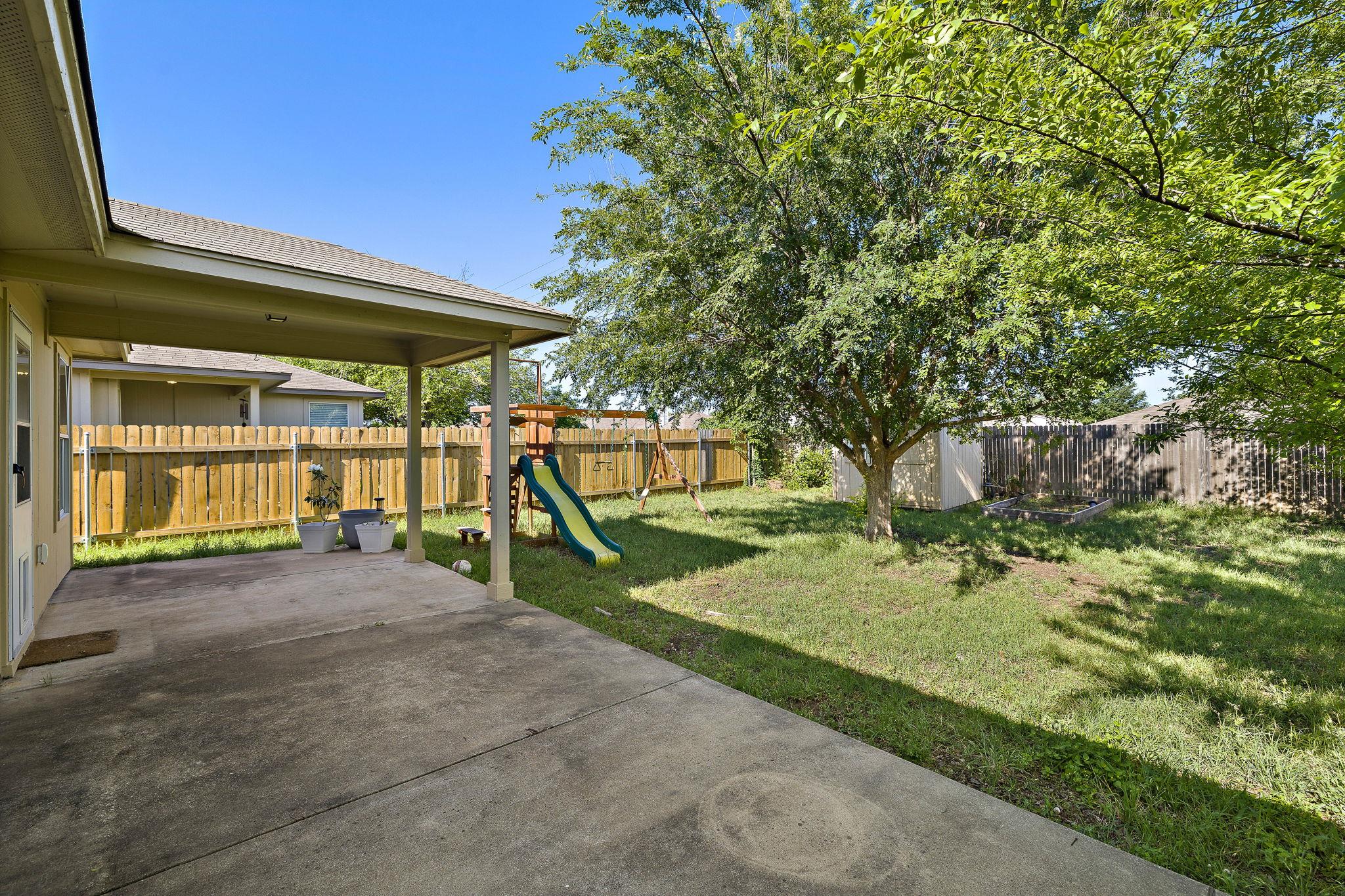 218 Altamont ST