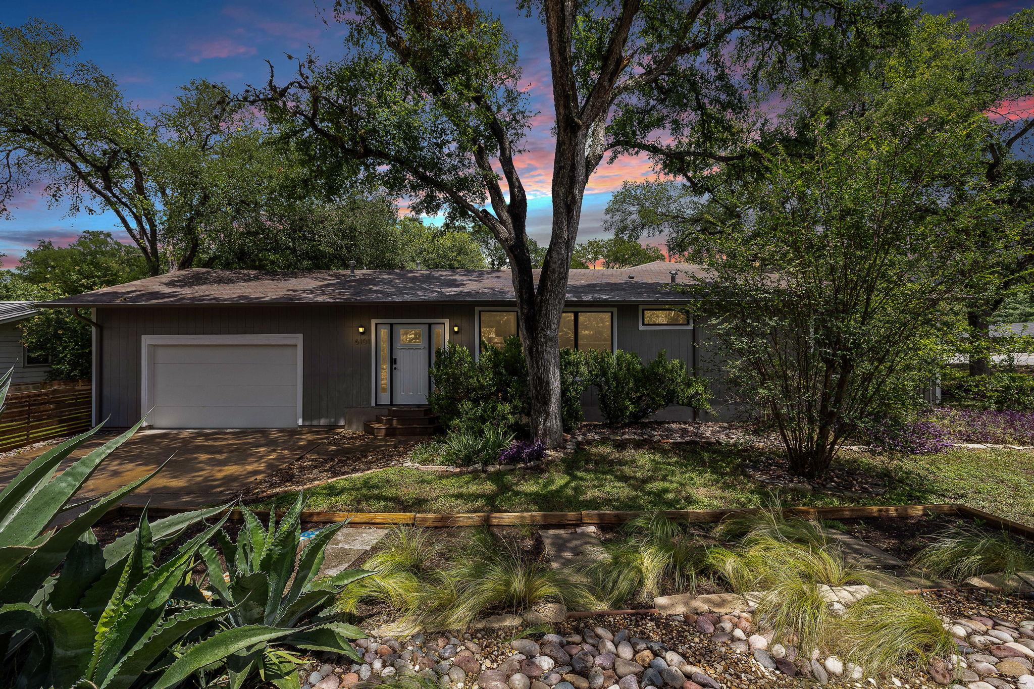 6101 Adalee Ave