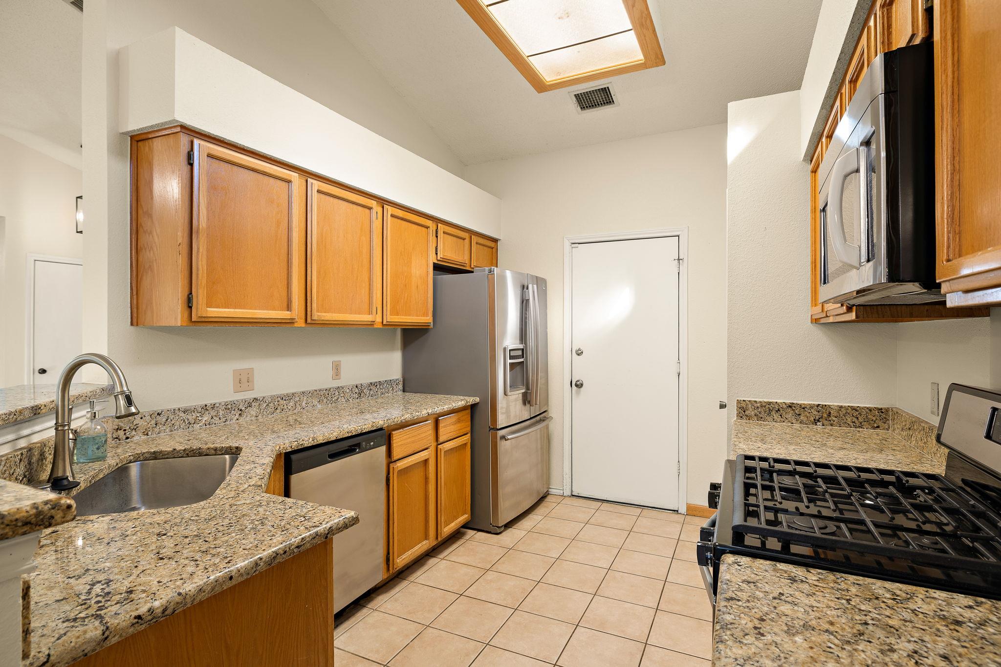1604 Texas Oak WAY