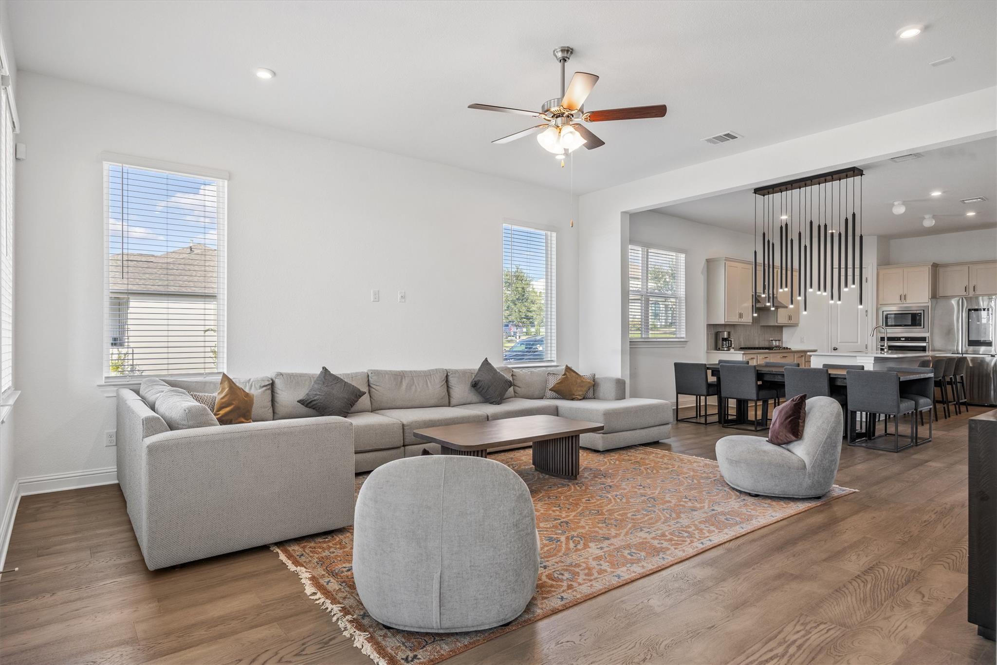 4505 Lucabella LN