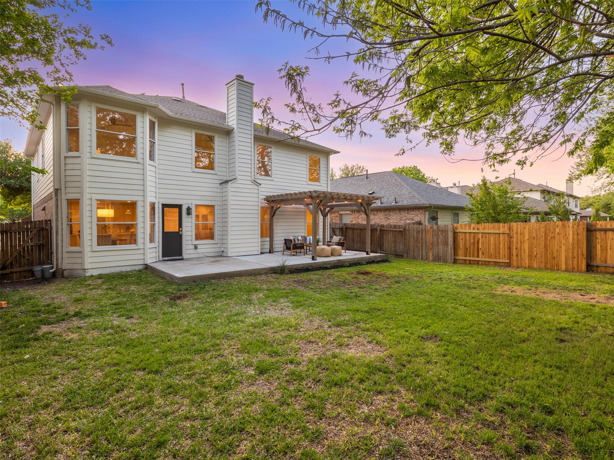 525 Golden Creek DR