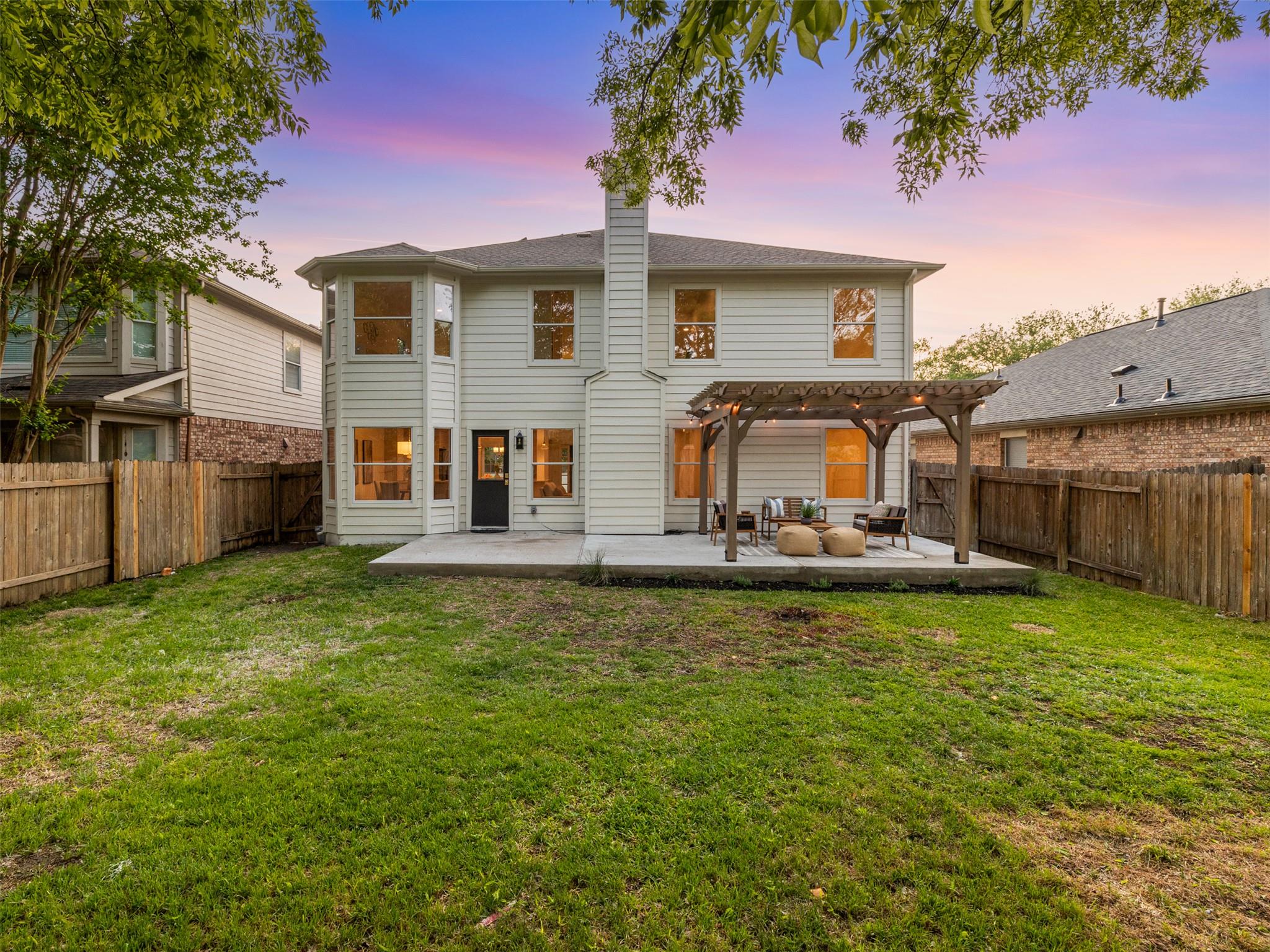 525 Golden Creek DR