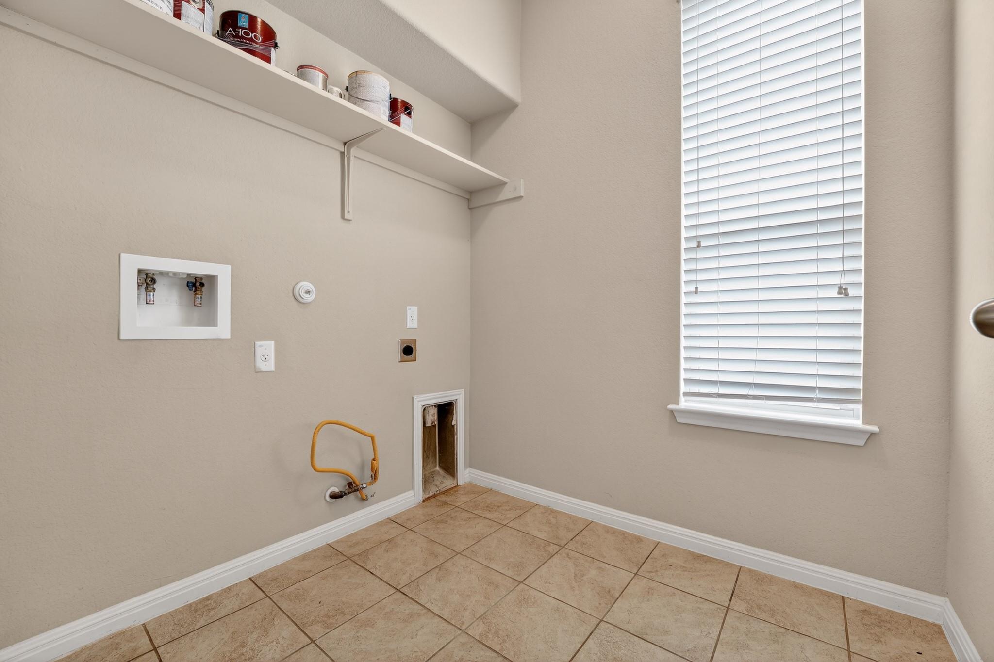 1440 Brooks WAY