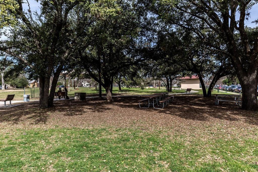 4209 Burnet RD # 206