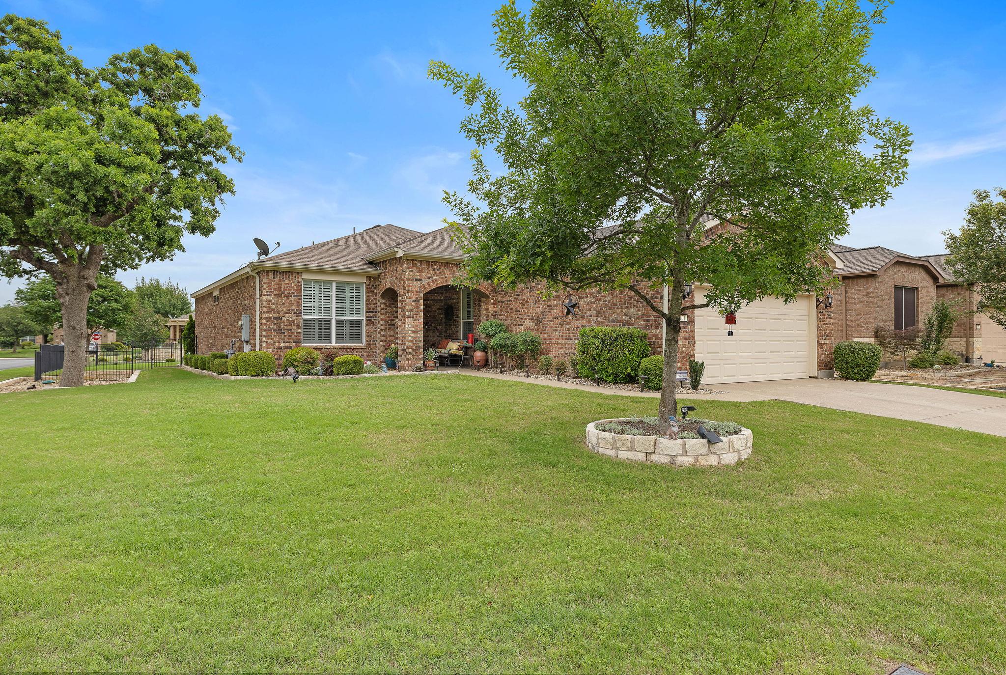 101 Copperas Creek CV