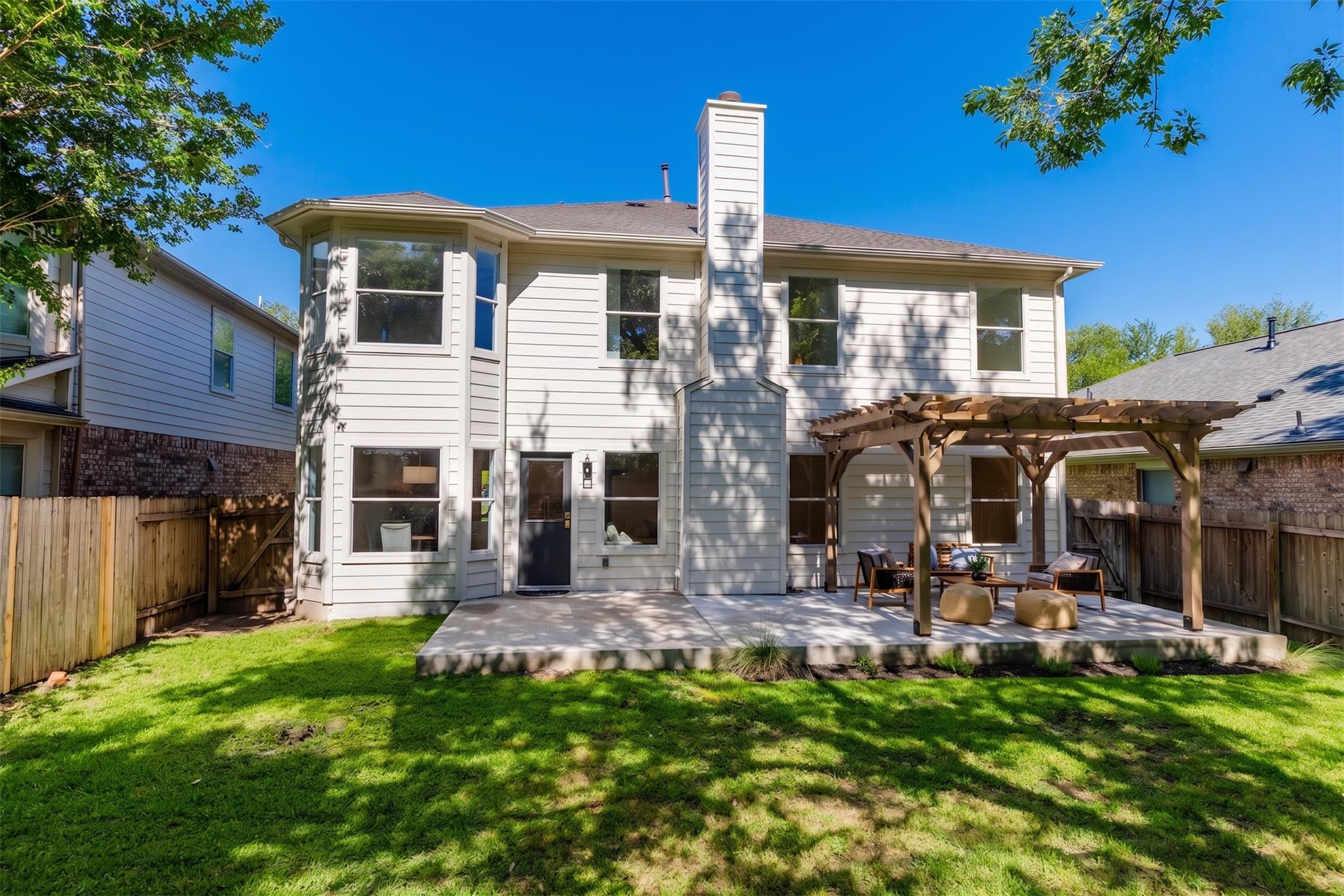 525 Golden Creek DR