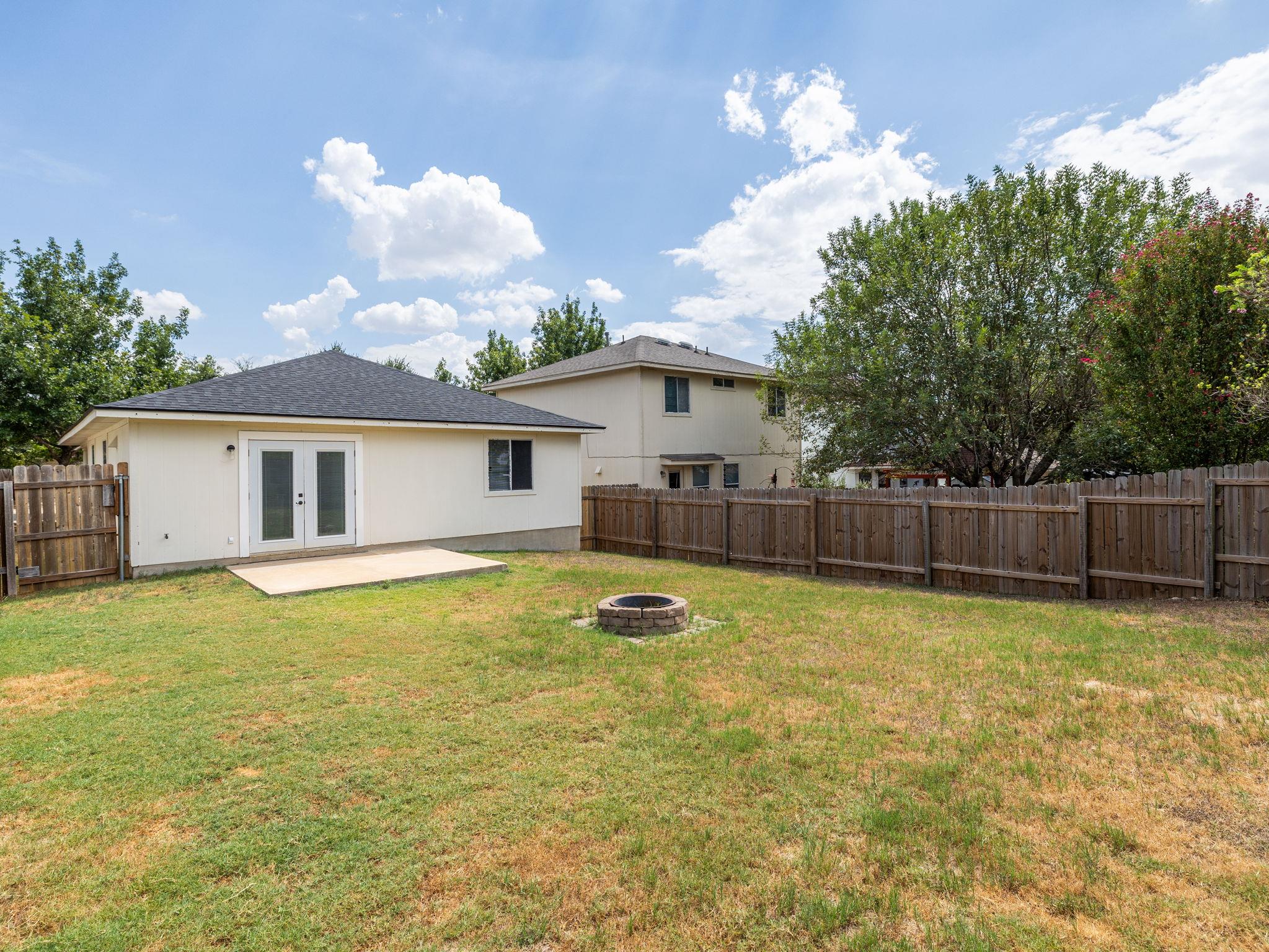 5220 Hutchinson DR