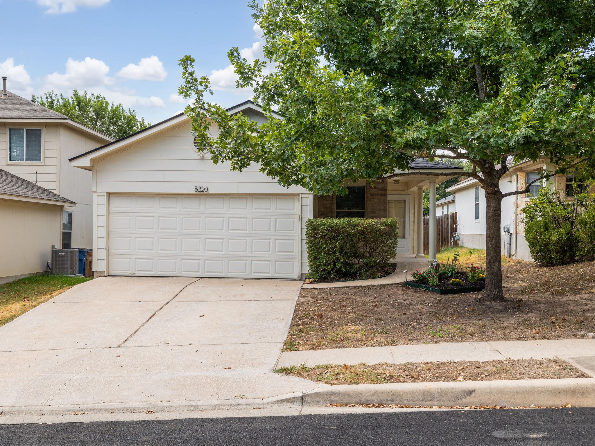 5220 Hutchinson DR