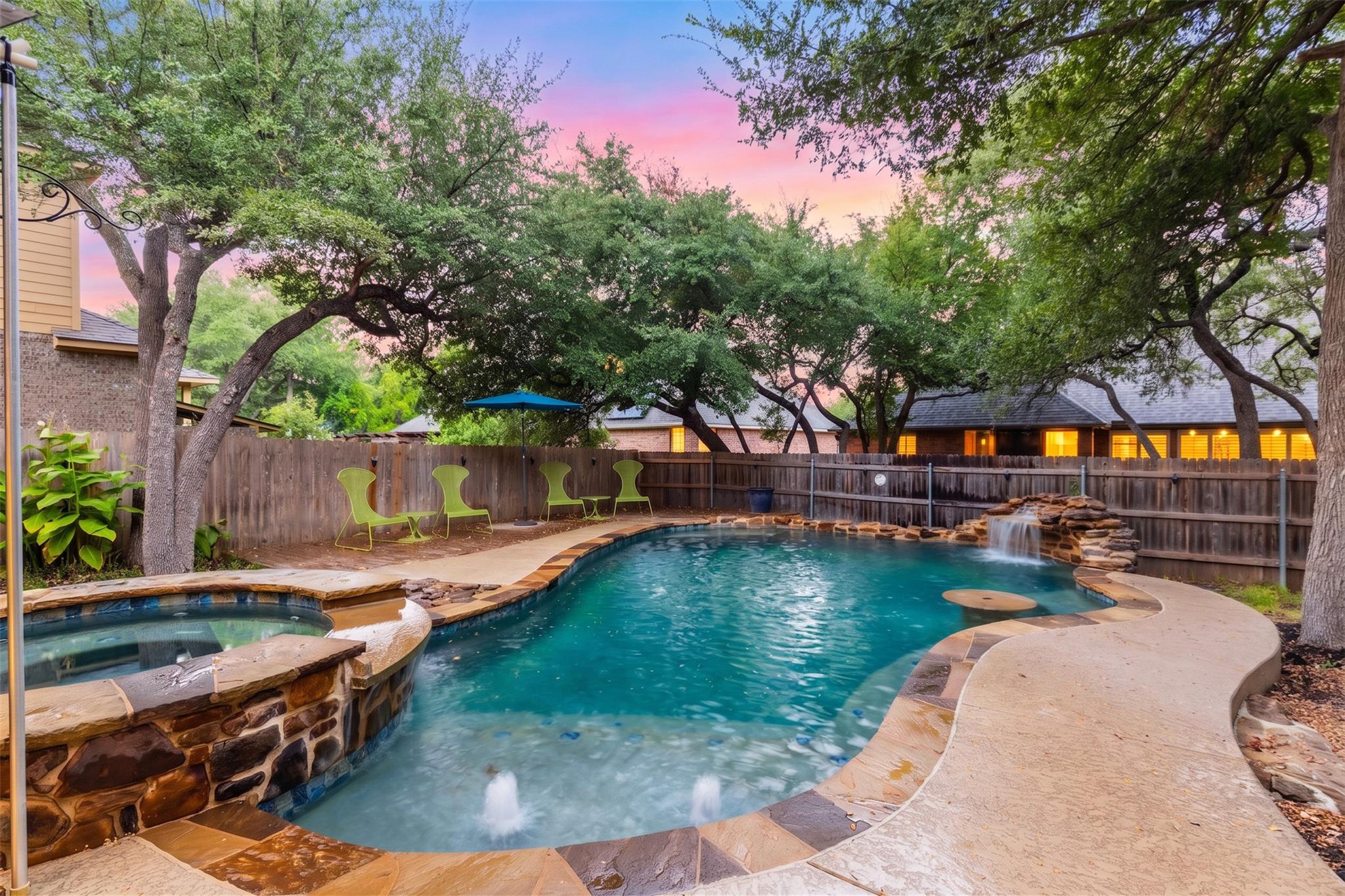 2709 Deep River CIR