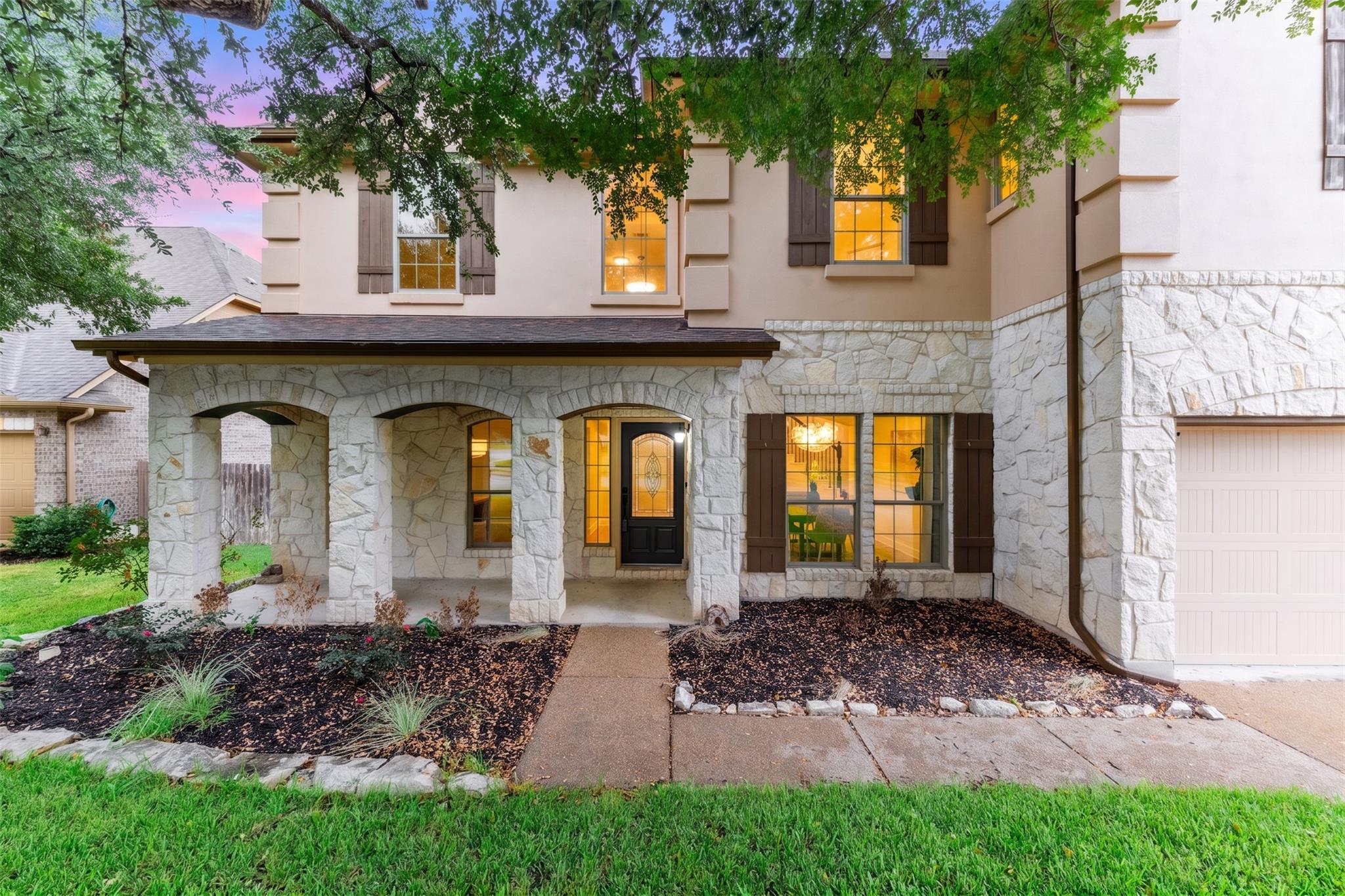 2709 Deep River CIR