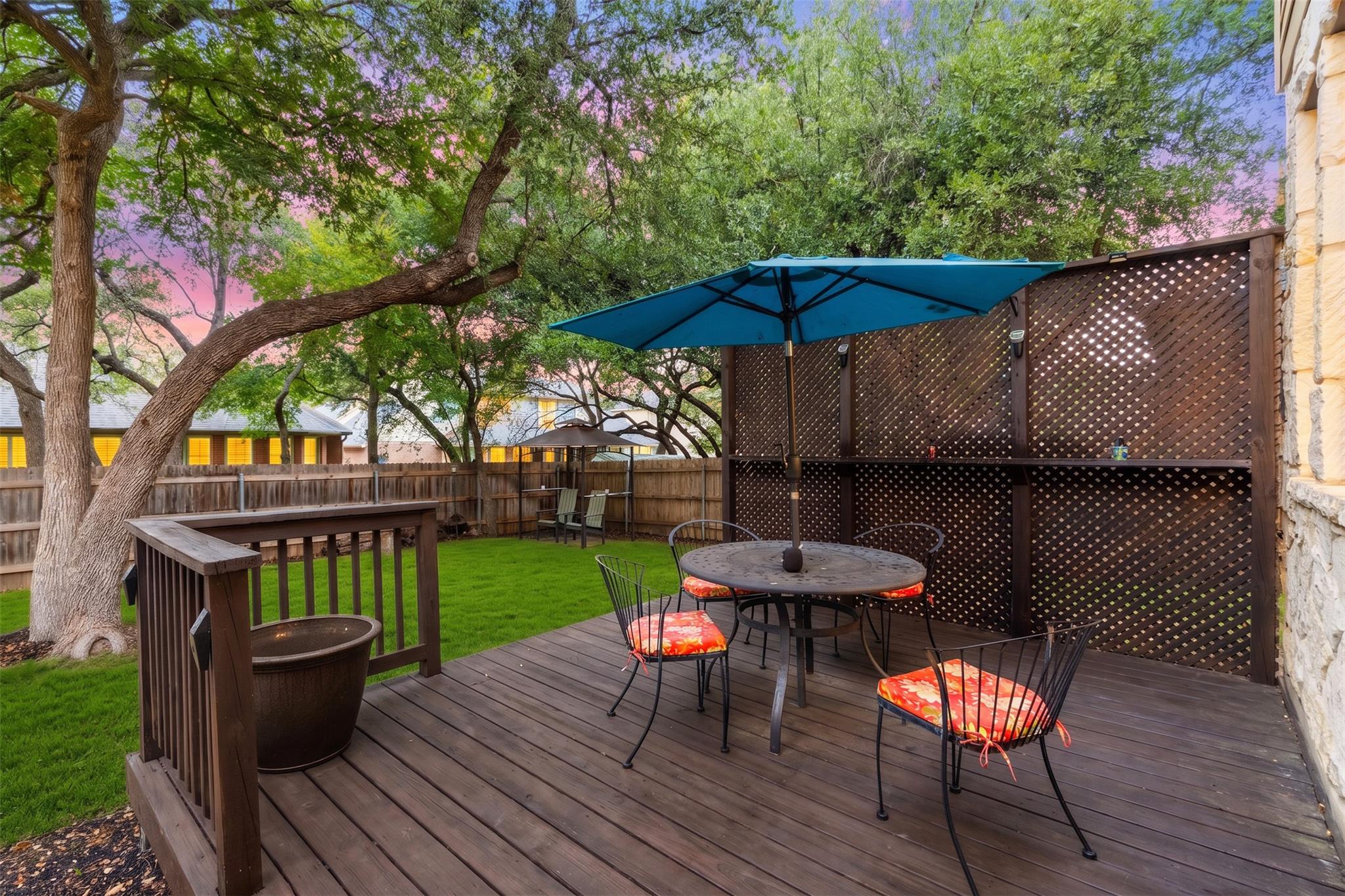 2709 Deep River CIR