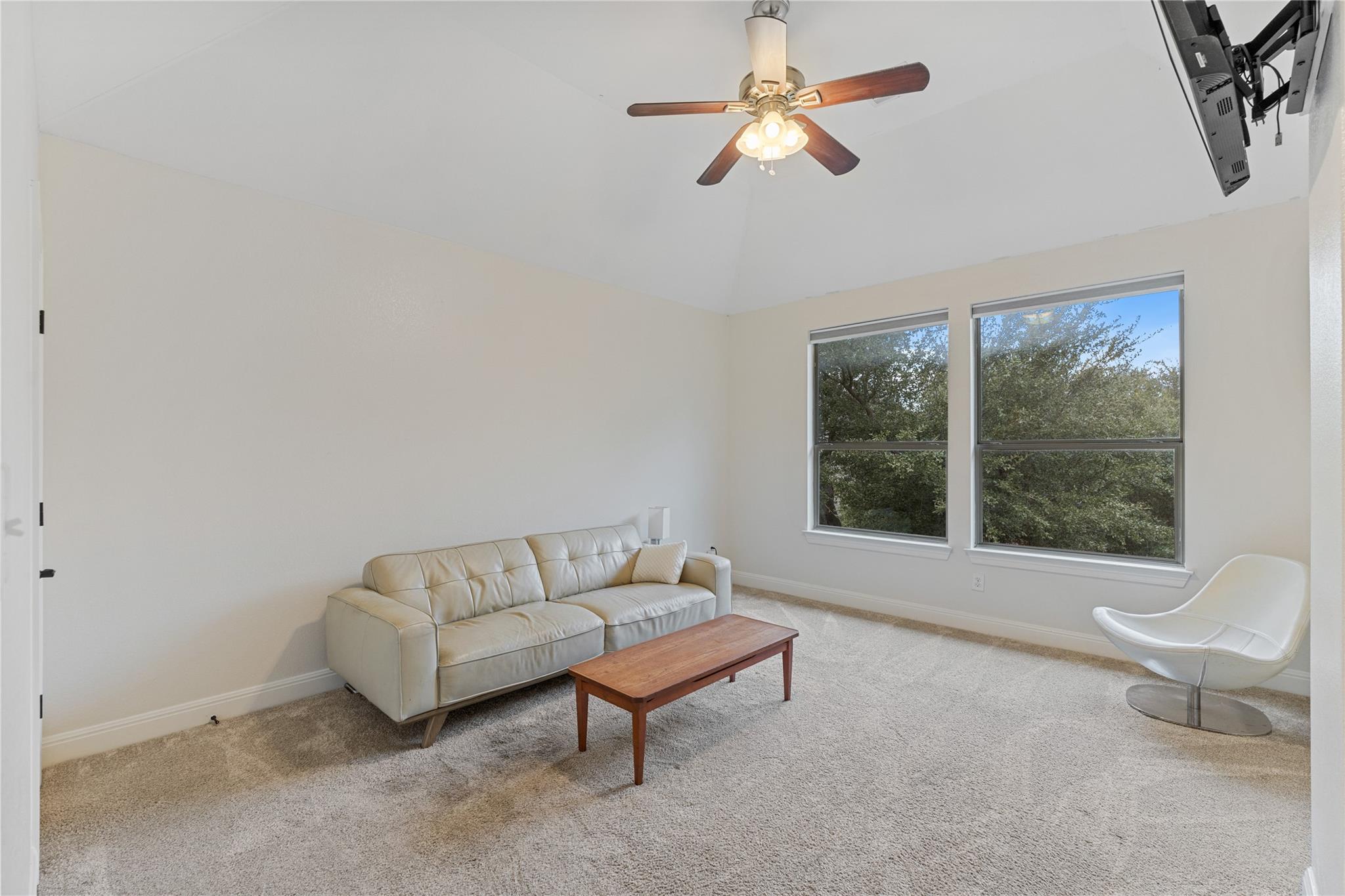 2709 Deep River CIR