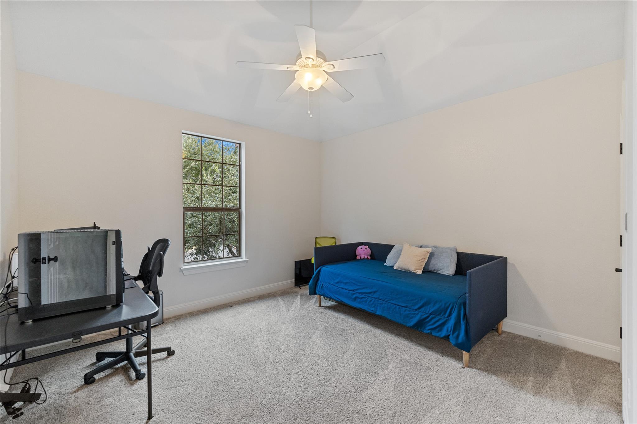 2709 Deep River CIR