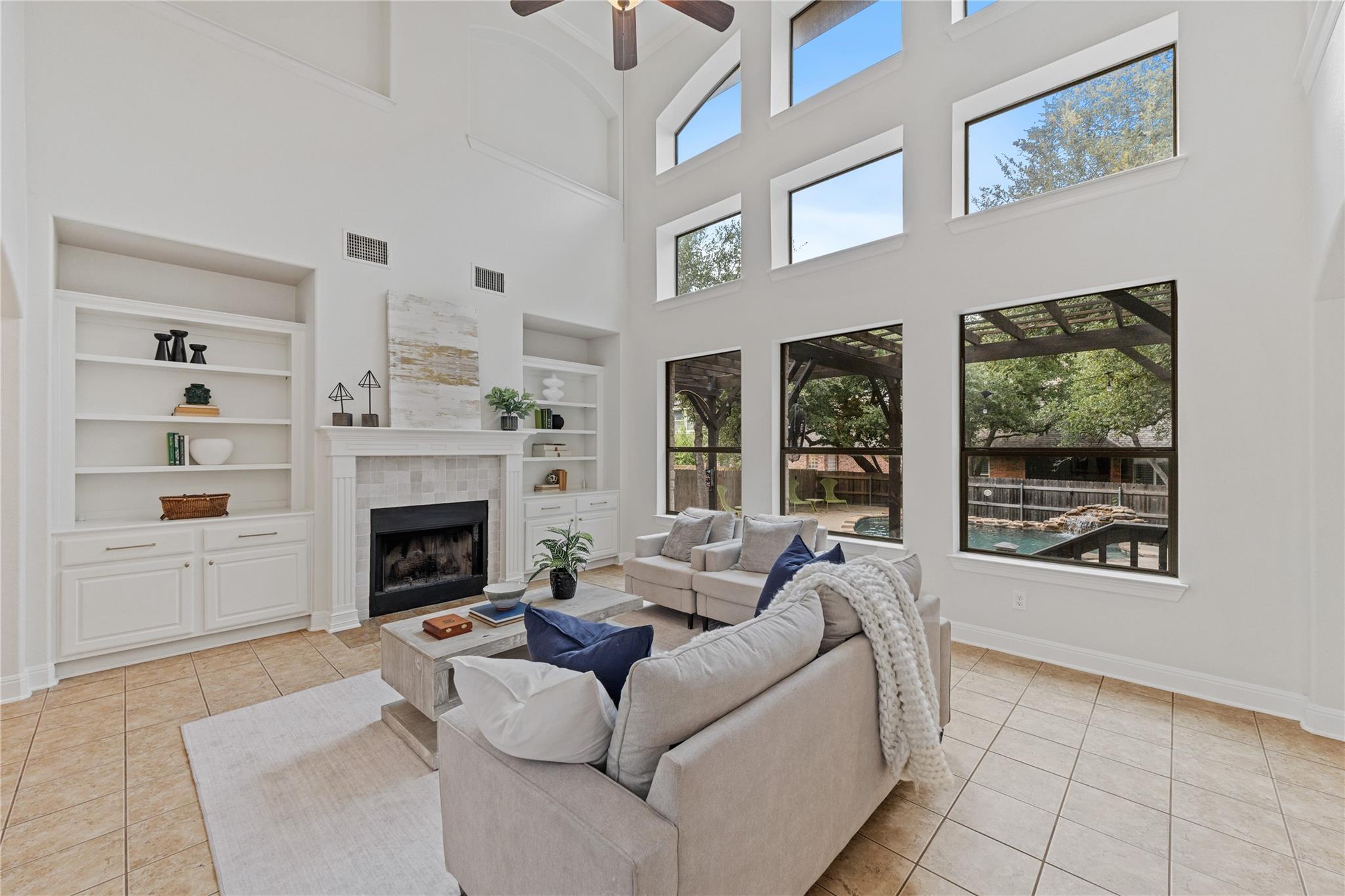 2709 Deep River CIR
