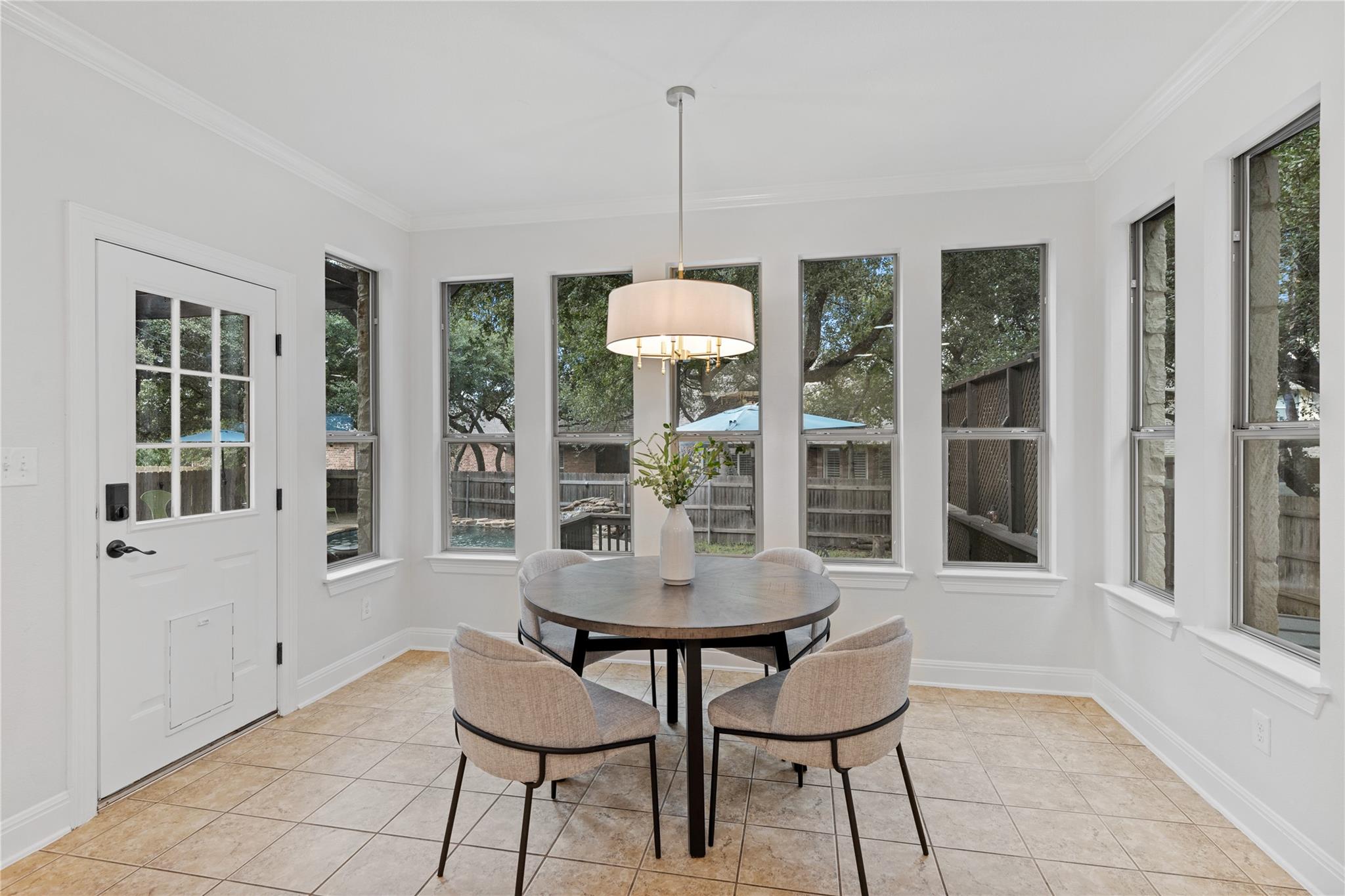 2709 Deep River CIR