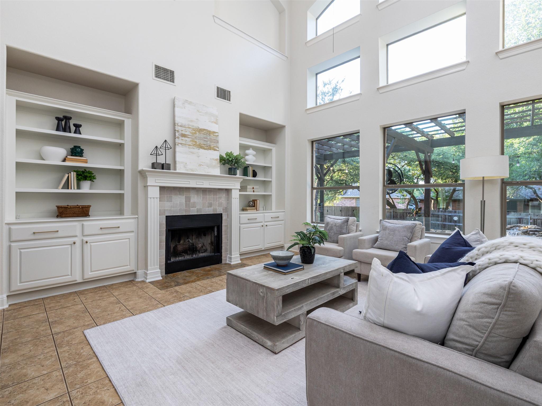 2709 Deep River CIR