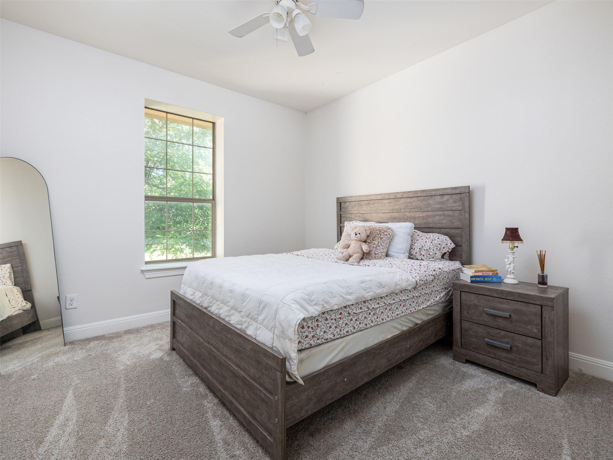 2709 Deep River CIR