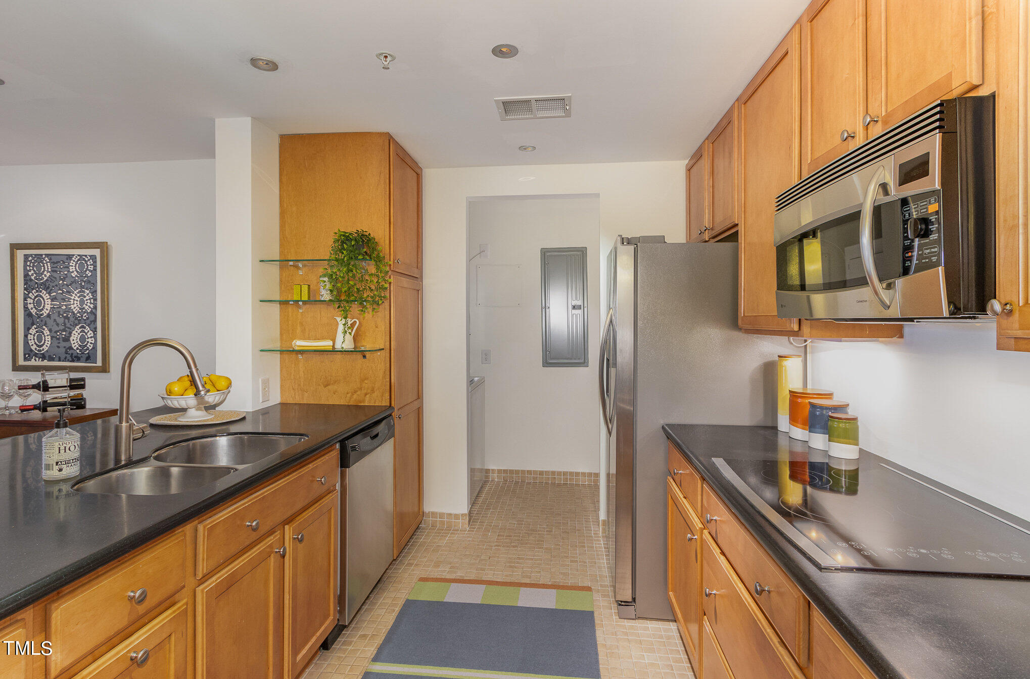 521 Cedar Club Circle
