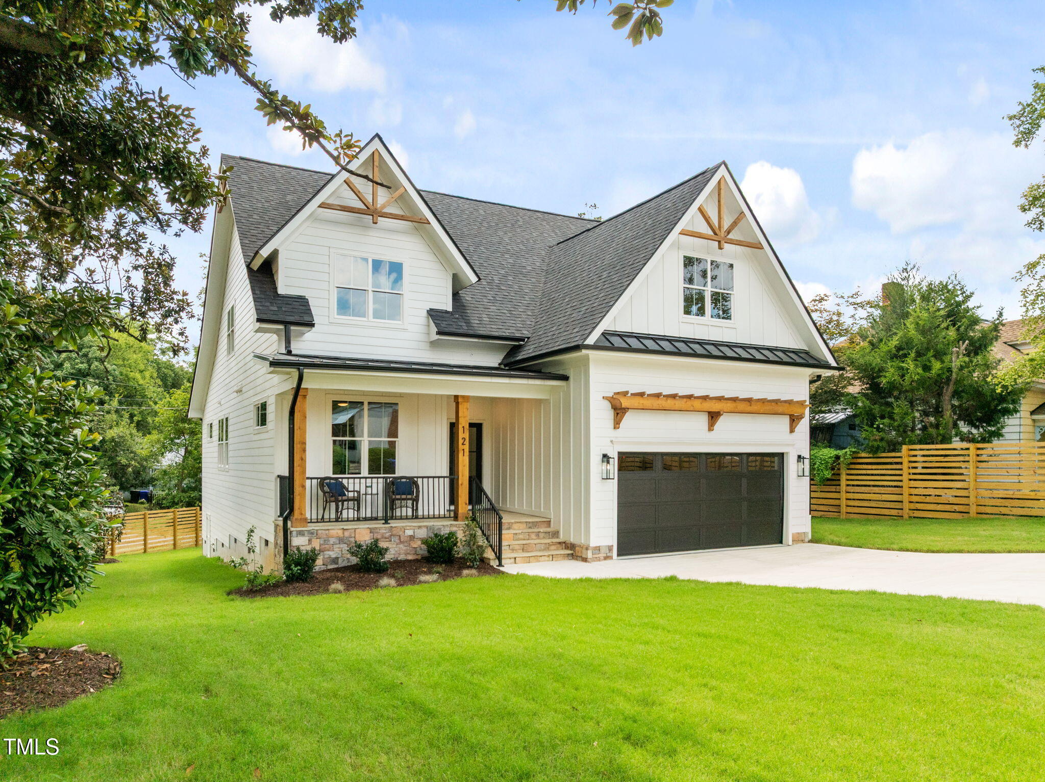 121 W Braxton Foushee Street