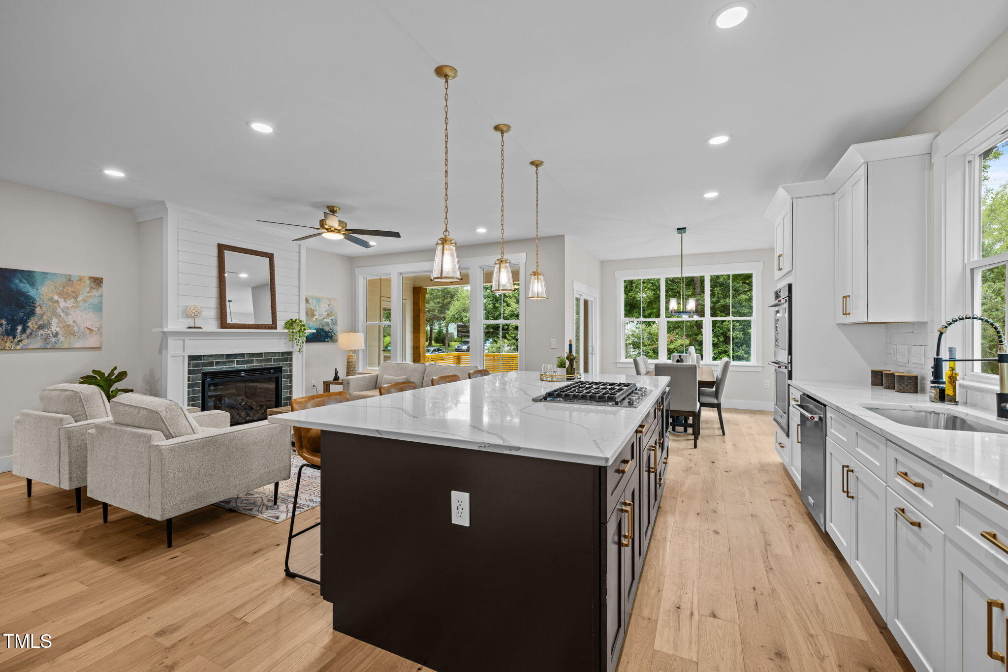 121 W Braxton Foushee Street