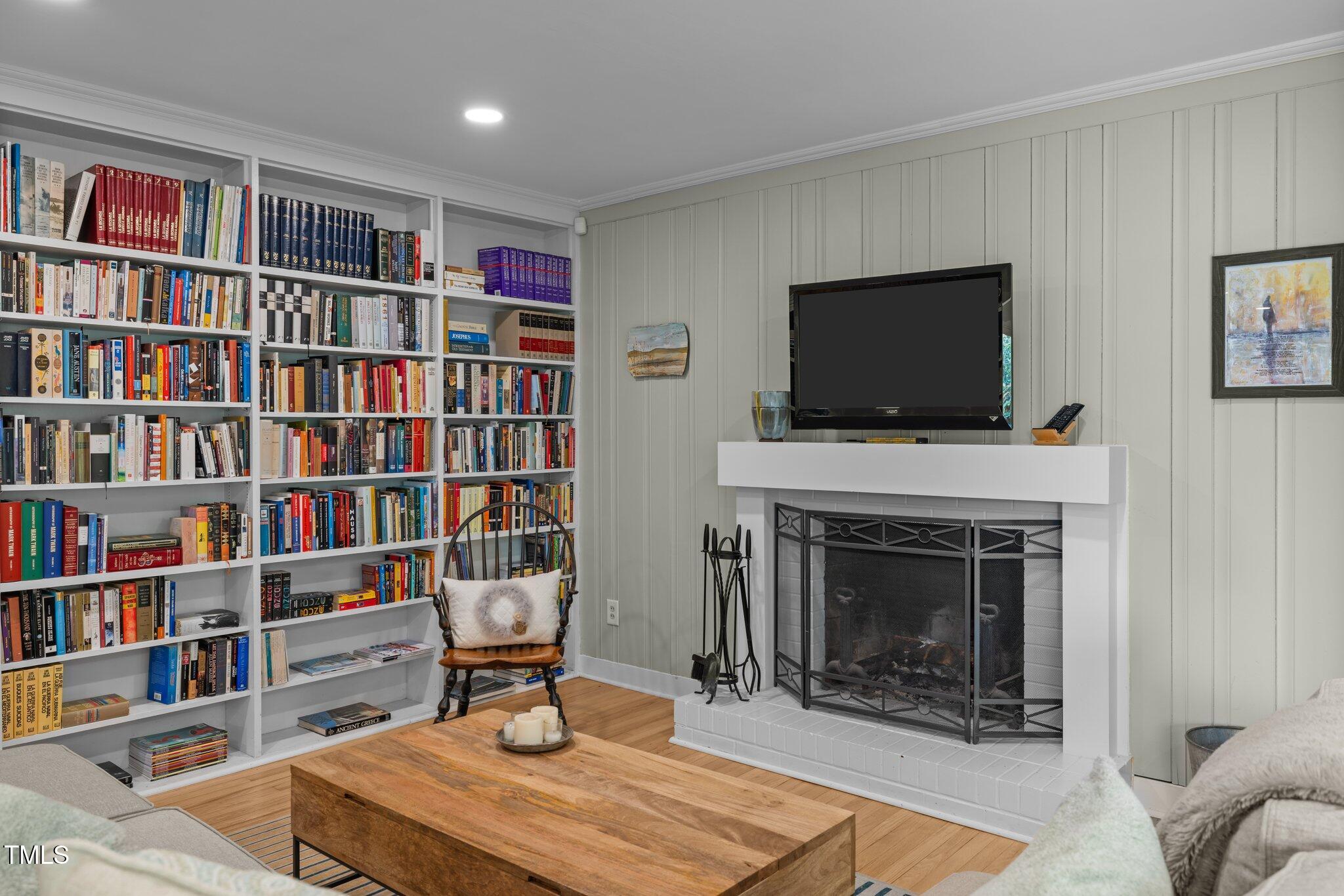 107 Ledge Lane