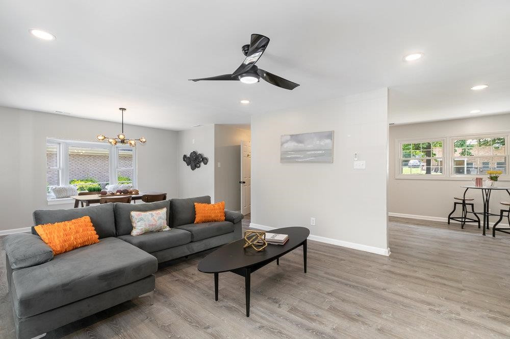 2910 Driftwood Drive