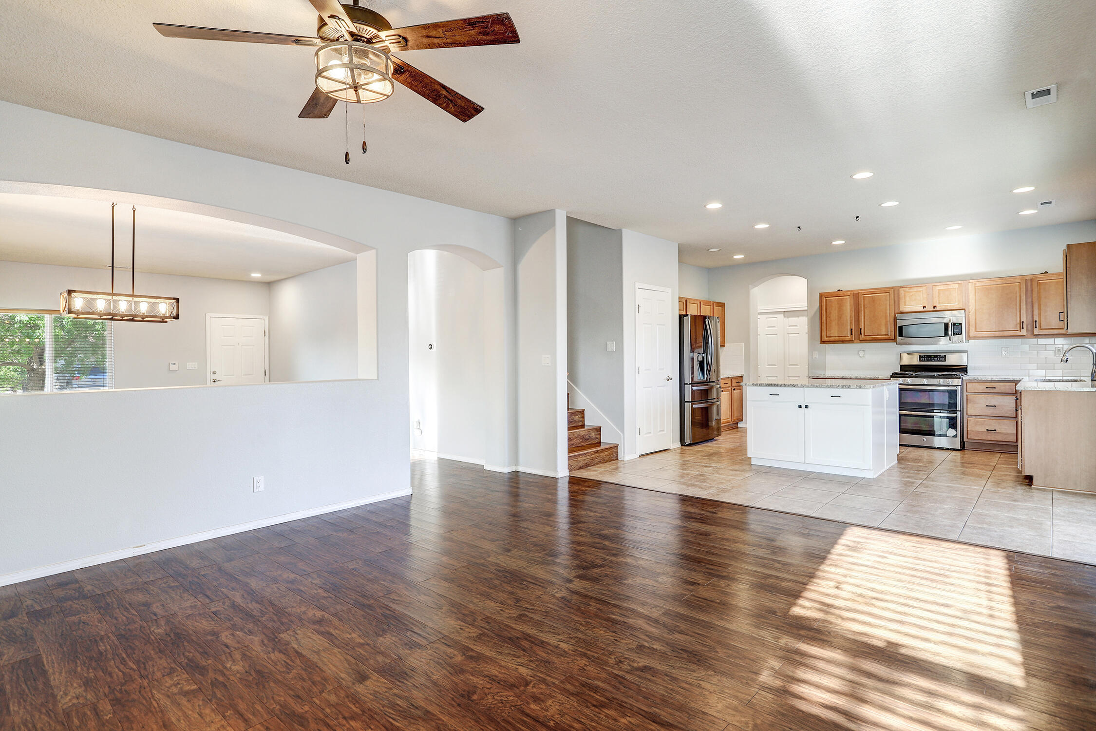 2536 Camino Seville SE