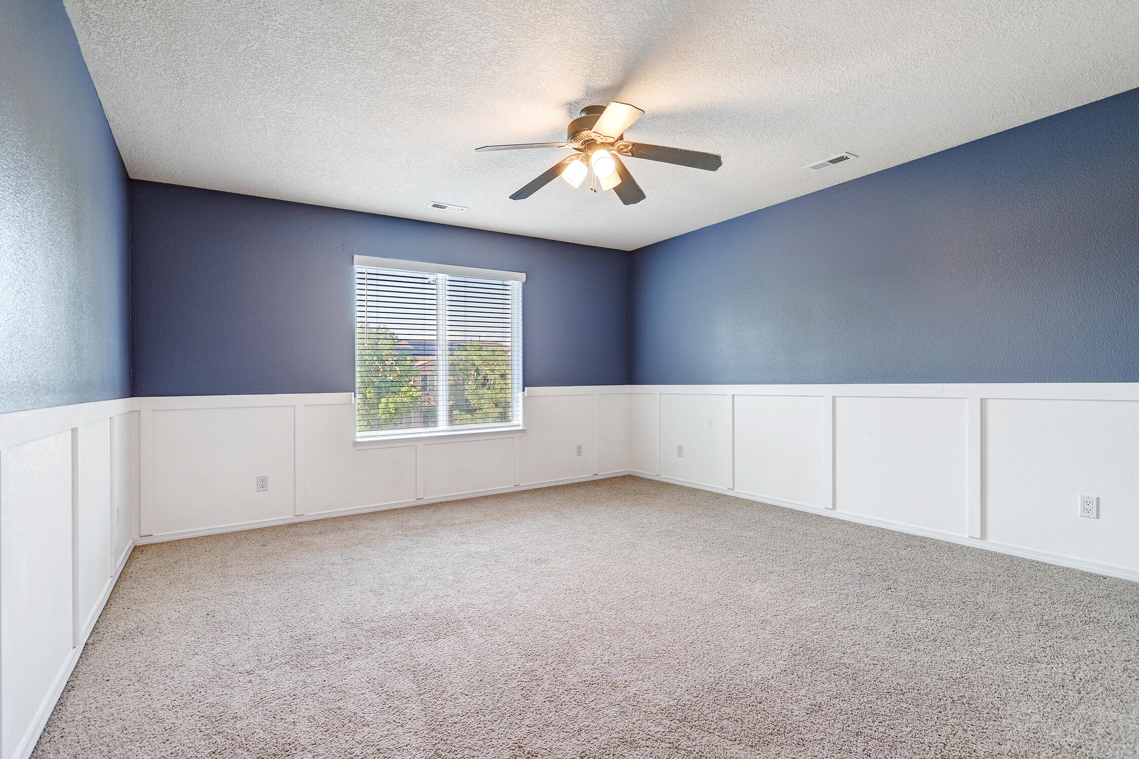2536 Camino Seville SE