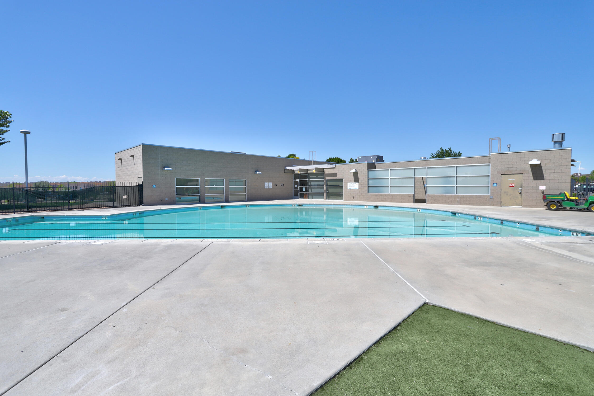 2536 Camino Seville SE